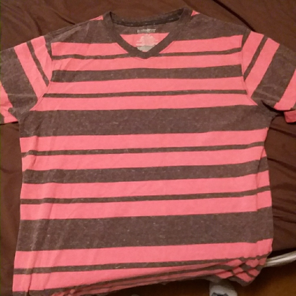 V-neck Tee